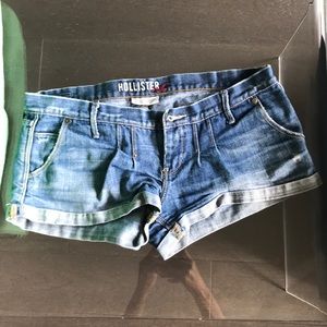 Hollister Short Shorts (Great Condition)